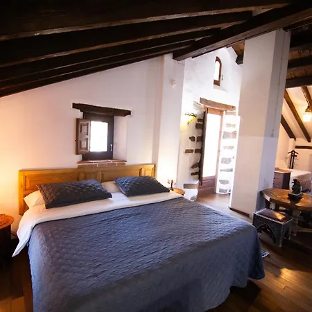 Cortijo Arbolitos, Casa Compartida *