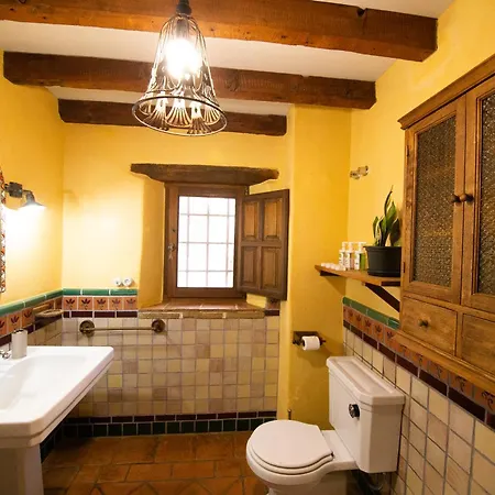 Homestay Cortijo Arbolitos, Casa Compartida